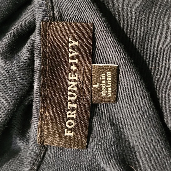 Fortune + Ivy Floral Cut Out Top - Picture 4 of 5